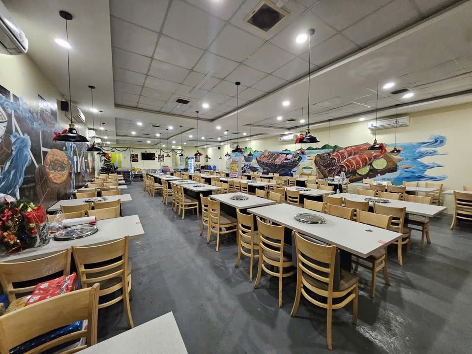 Nhà hàng sang nhượng Tân An 225m² giá 220 triệu - Mặt tiền kinh doanh đắc địa!