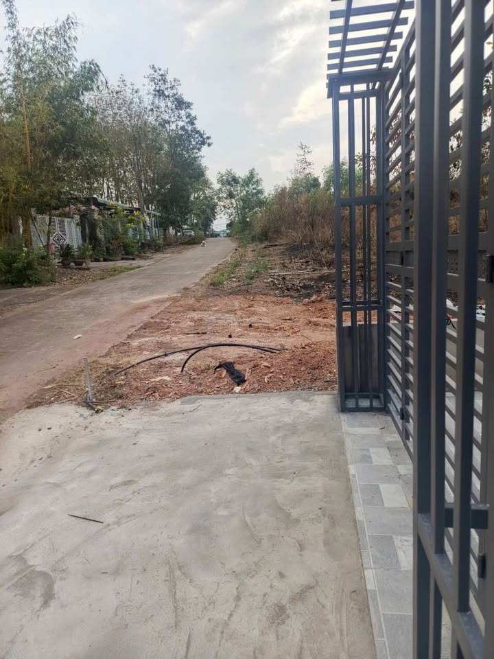 Nhà riêng Tiến Hưng, Đồng Xoài 125m² - Sổ đỏ sẵn, giá tốt!