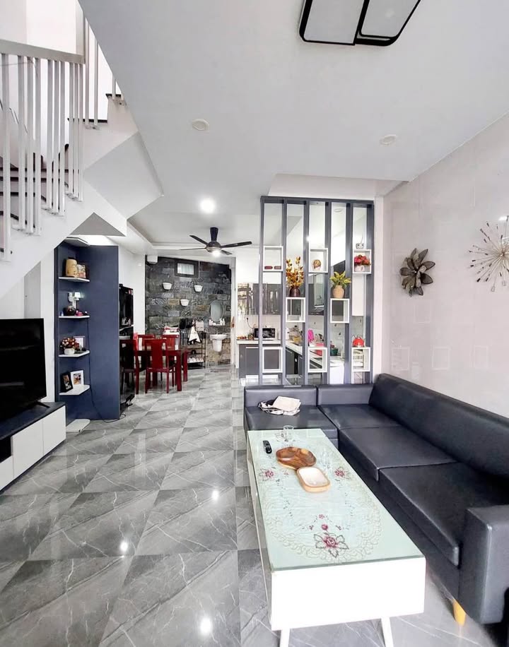 Bán nhà 2 tầng kiệt ô tô Phan Bội Châu 55m² - Vị trí đẹp giá tốt!