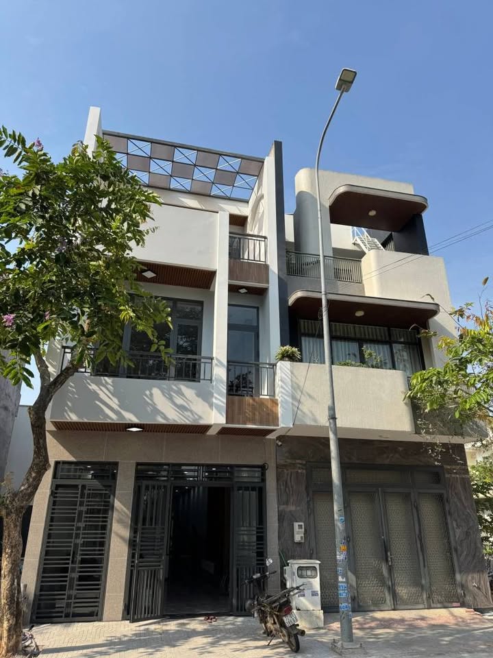 Nhà Memory Bà Rịa 92m2 5.4 tỷ - Ô tô vào tận nhà, sẵn ở