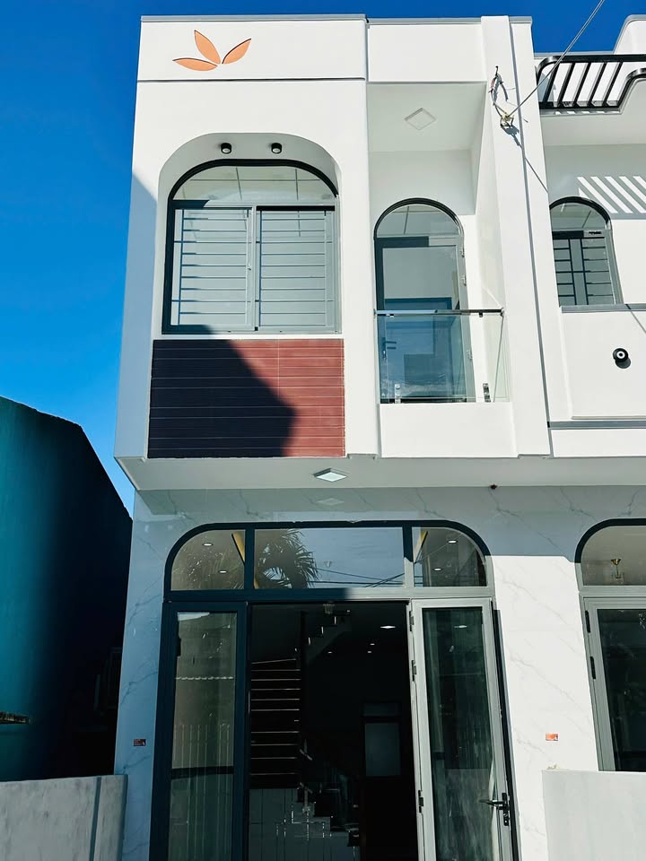 Nhà 2 Tầng 102m² Gần Chợ Hoa Lư, Quy Nhơn - Sổ Hồng, Giá Tốt