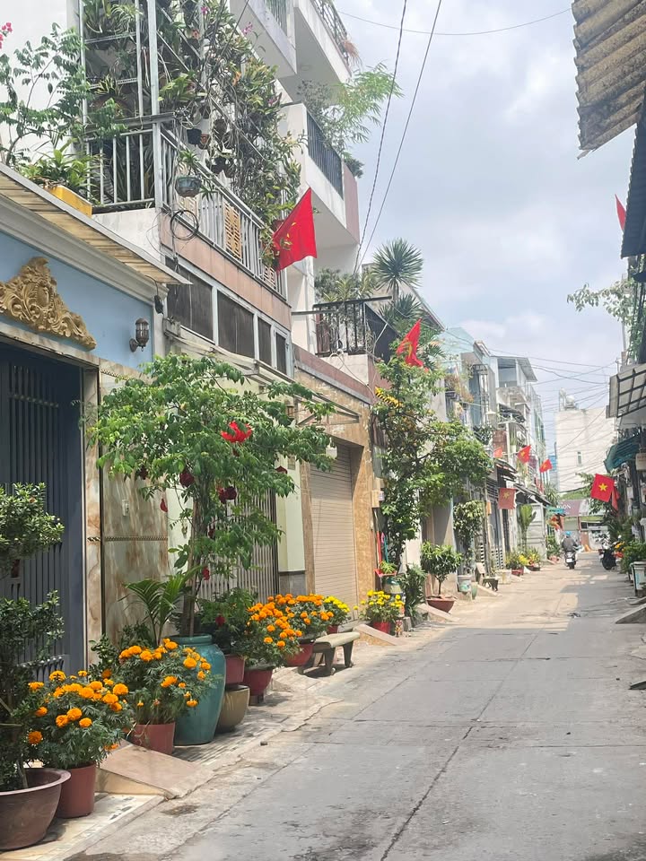 Nhà HXH Liên Khu 45 Bình Tân 34m² - Ô tô vào tận nhà, sổ hồng sẵn!