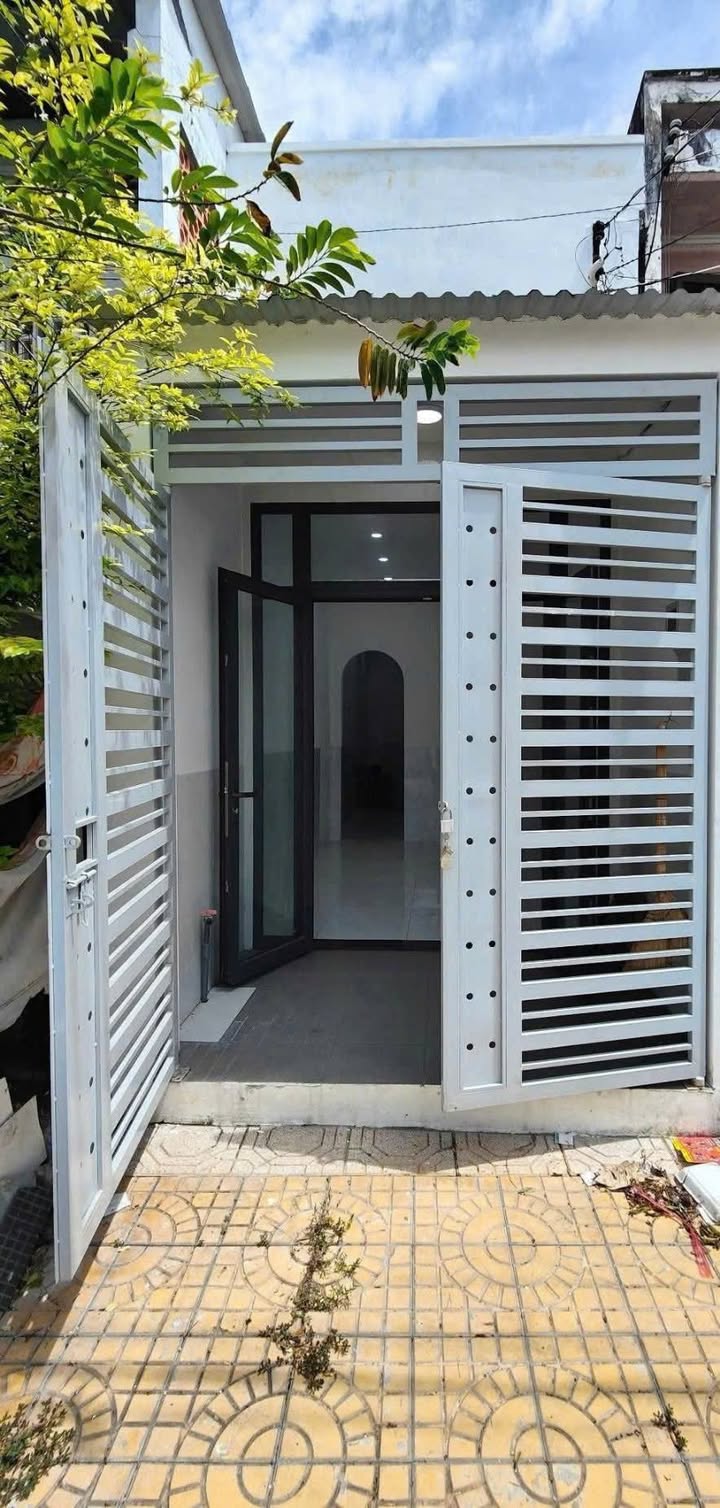 Nhà mặt tiền Trần Văn Hòa Sóc Trăng 30m² - Kinh doanh sầm uất chỉ 3 triệu