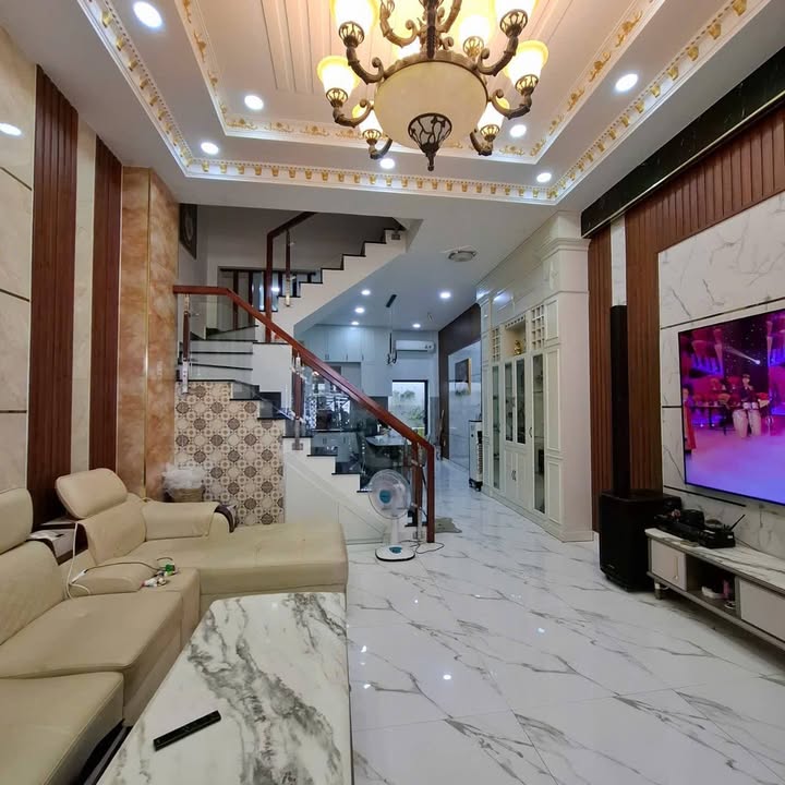 Nhà 3 Tầng Hà Huy Giáp Q12 - 4PN, Hẻm Xe Hơi, Sổ Hồng