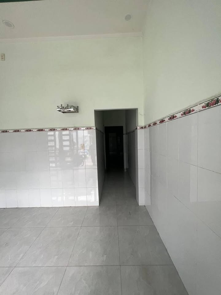 Cho thuê nhà 3PN Hiệp Thành, Thủ Dầu Một - Đường ô tô, chỉ 5.5 triệu/tháng