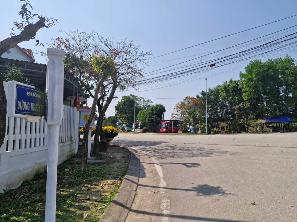 Đất nền mặt tiền Dương Nguyên Trực, Huế - 100m² giá 1.x tỷ, view sông