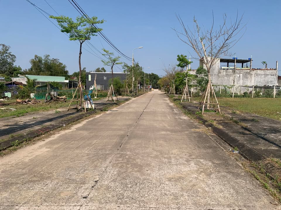 Đất Nền Tam Kỳ 100m² Hướng Tây Nam - Giá 950 Triệu