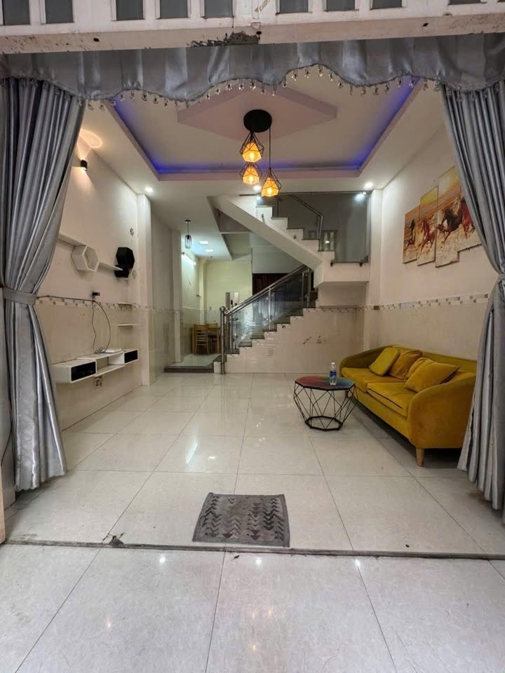 Nhà riêng Bình Tân 40m² giá 4.55 tỷ - Sẵn sàng ở ngay!