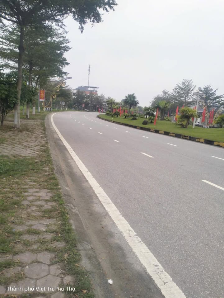 Đất nền Đường Phù Đổng, Việt Trì 80m² - Đường to ô tô, tiềm năng tăng giá!