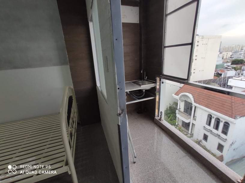 Cho thuê phòng ban công đường Tân Quy, Q7 - Giá 3.5 triệu/tháng