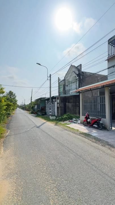 Nhà mặt tiền Hưng Long Bình Chánh 85m² 1.95 tỷ Vị trí đắc địa