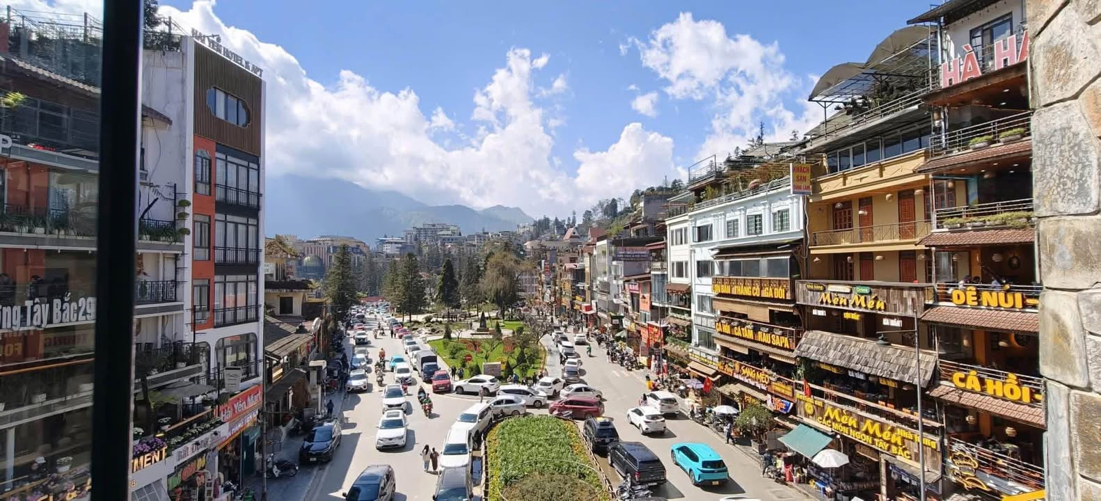 Đất nền Sa Pa 300m² giá 6 tỷ - Sổ đỏ chính chủ, xây dựng tự do!