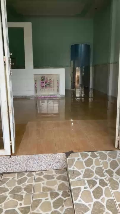 Nhà nguyên căn Đồng Xoài 125m² - Chính chủ bán, giá chỉ 1.2 tỷ!