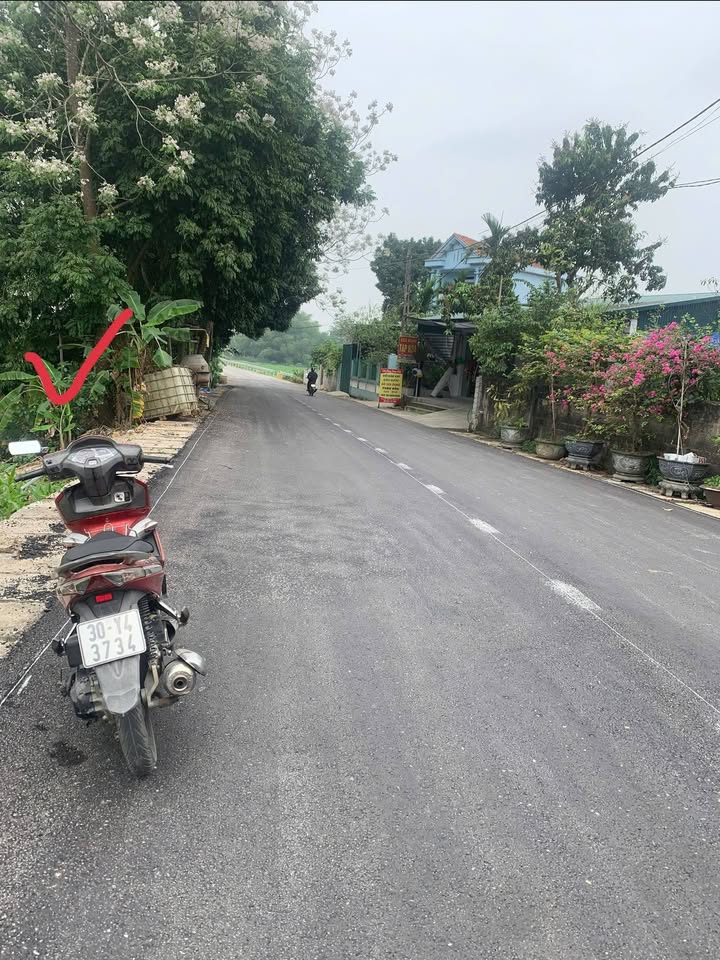 Đất Vĩnh Phúc 121m² - Kinh doanh sầm uất, 3 xe tránh nhau, giá 1.2 tỷ