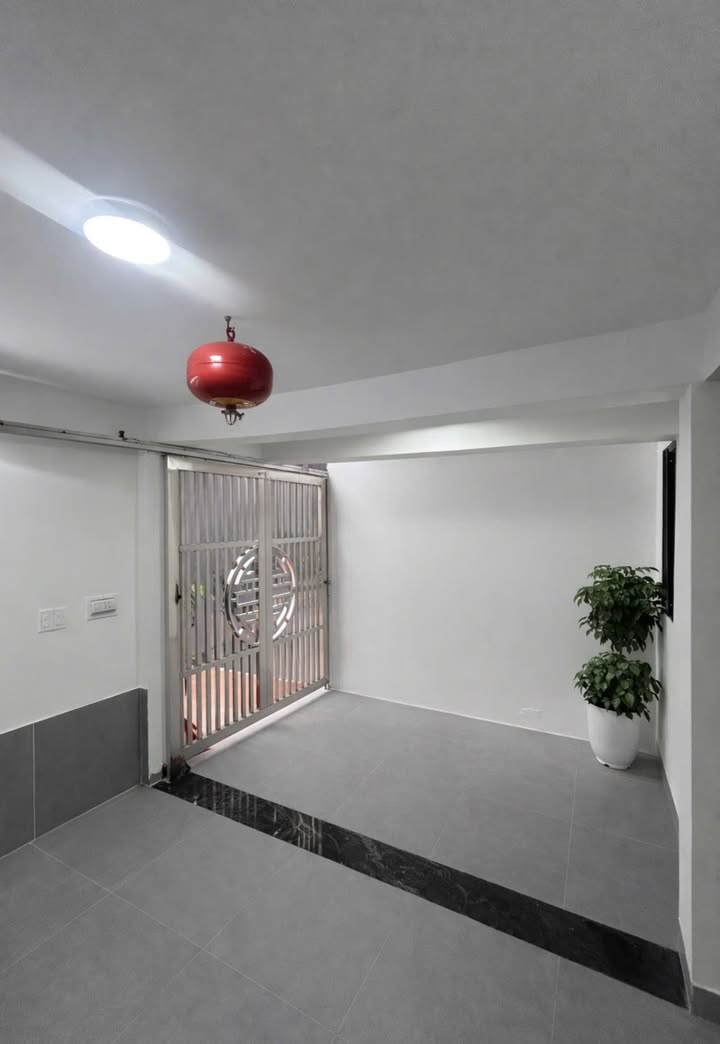 Nhà 7 tầng thang máy Cầu Diễn 50m² - Dòng tiền 40 Triệu/tháng