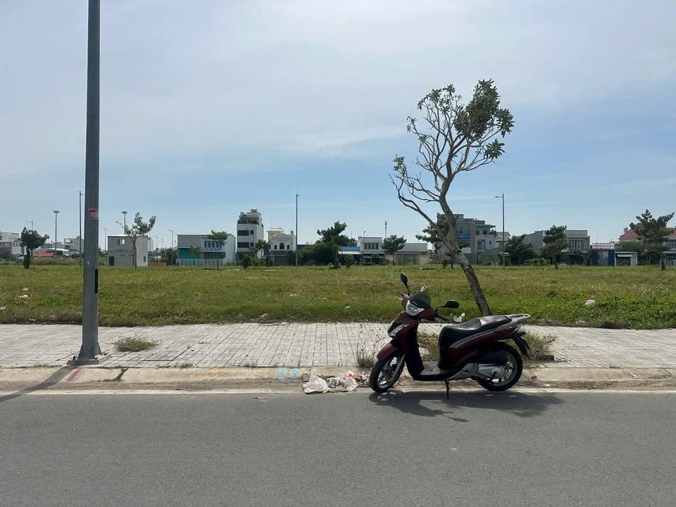 Đất nền GolDencity Long Xuyên 120m² - Hạ tầng hoàn thiện