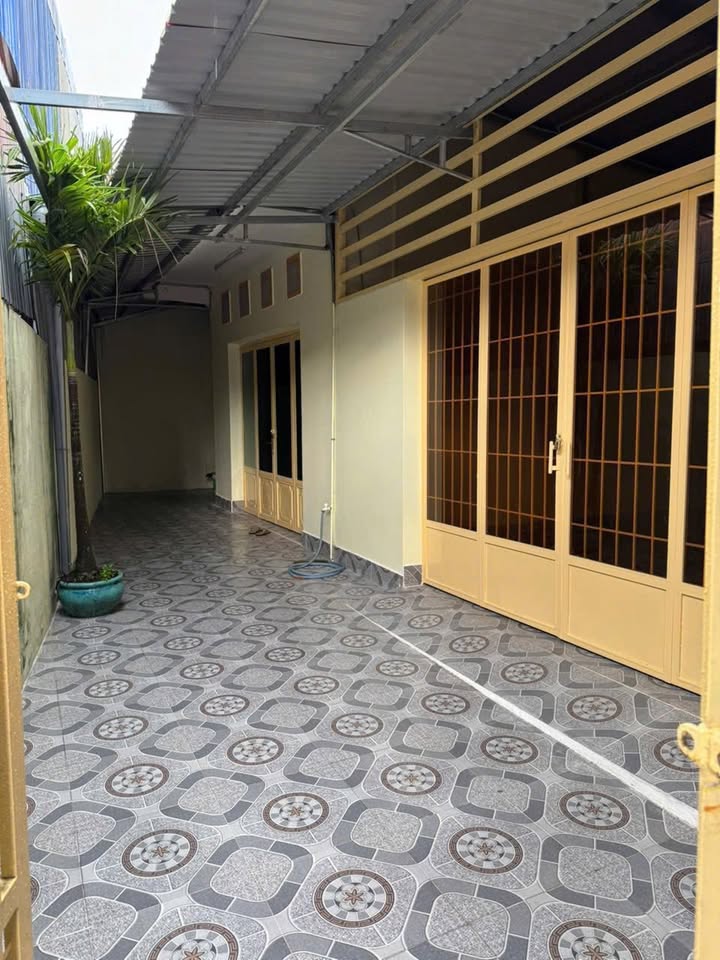 Nhà riêng Lê Văn Nhung, Long Xuyên - Sẵn sàng ở ngay, giá tốt!