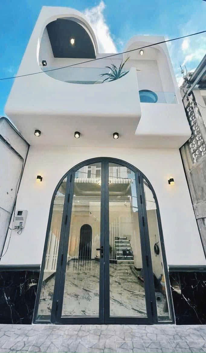 Nhà Trệt Lầu Mới Đẹp Hẻm 286 CMT8, Cần Thơ - 1.95 Tỷ