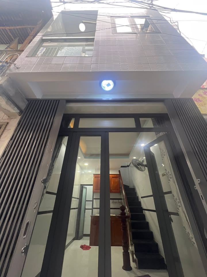 Nhà riêng P5 Q8 14m² chỉ 2.72 tỷ - Sẵn sàng ở ngay!