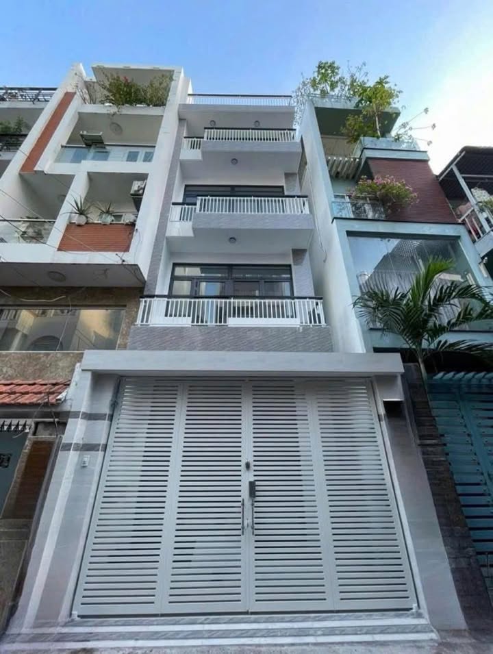Nhà Phố Phan Đăng Lưu, Bình Thạnh 40m² - Ô tô vào tận nhà!