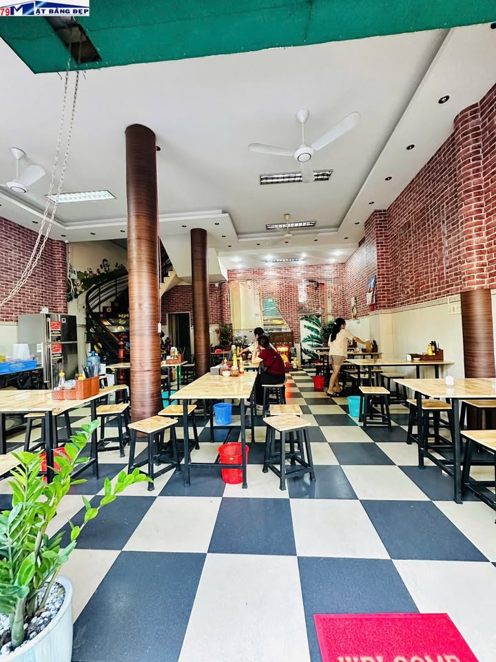 Mặt Tiền Kinh Doanh Trần Bình Trọng 100m² - Giá 22 Triệu/Tháng