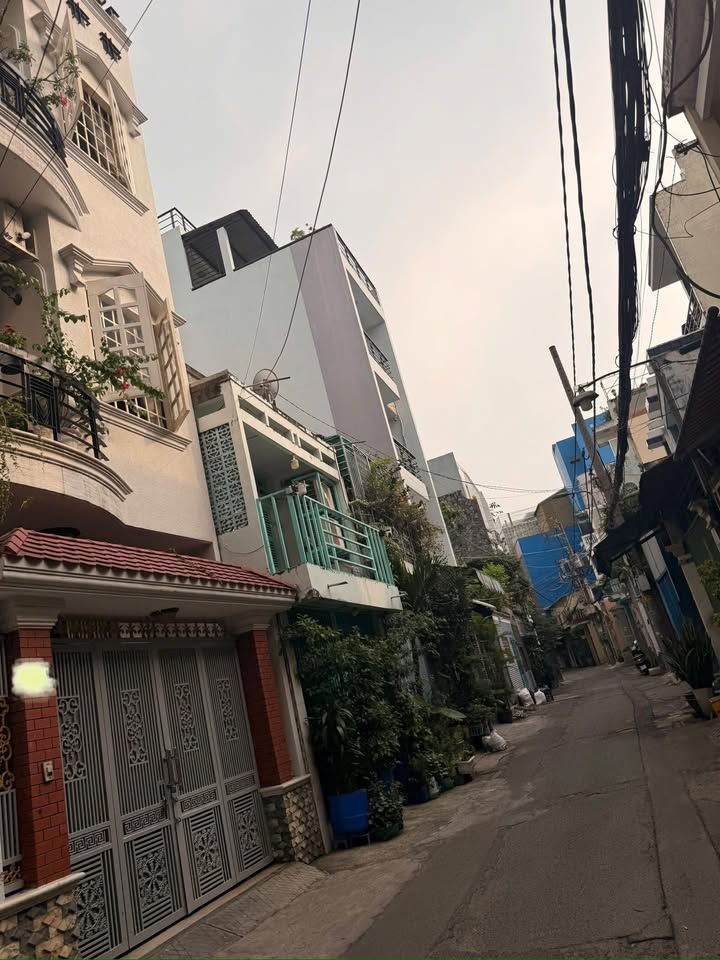 Nhà Lạc Long Quân, Tân Bình 80m² - Kinh doanh, Văn phòng, Ở tốt - 9 Tỷ