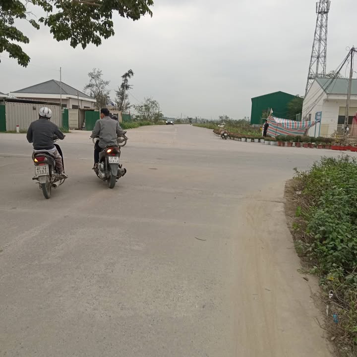 Đất nền Hưng Thịnh 200m² - Vị trí đẹp, kinh doanh sầm uất!