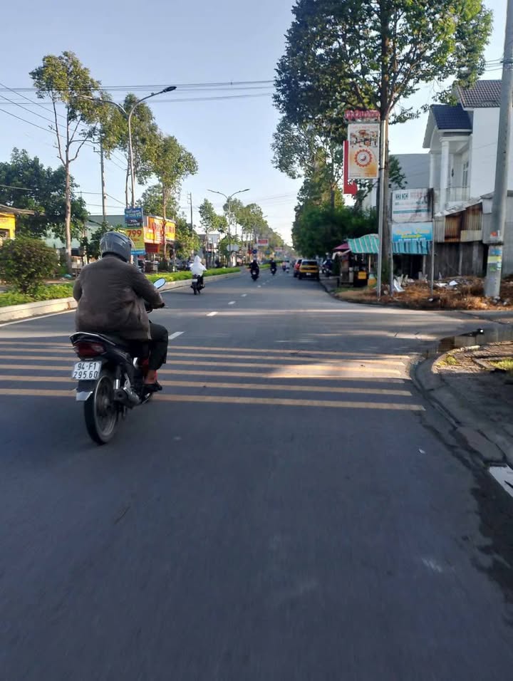 Nhà mặt tiền Trần Hưng Đạo 5x20m 4.5 tỷ - Mặt tiền kinh doanh