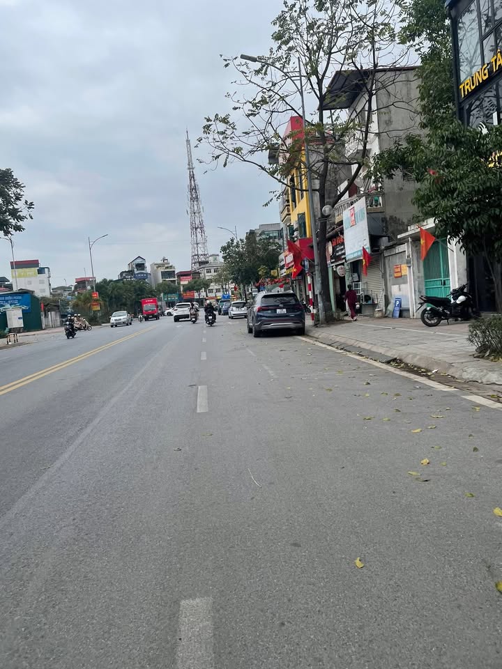 Đất nền Phố Vũ Đức Thận Long Biên 40m² Sổ đỏ chính chủ