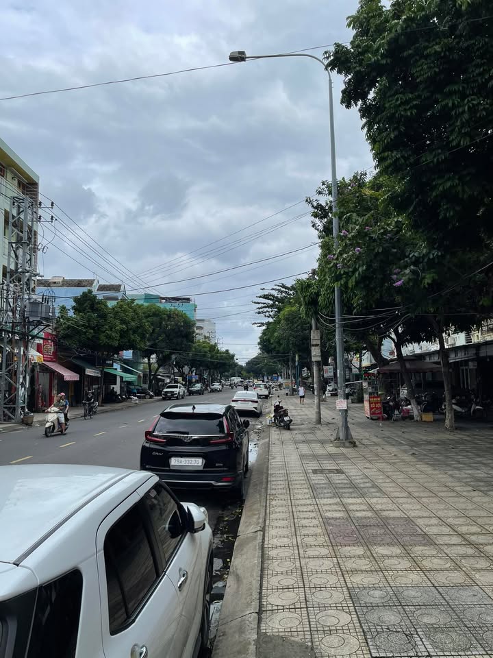 Nhà 2 Mặt Tiền Dã Tượng, Nha Trang - 75m², 12.5 Tỷ, Dòng Tiền 12 Triệu/Tháng