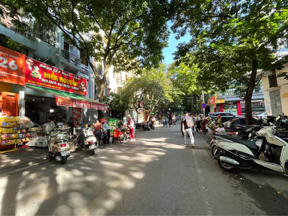 Nhà Mặt Phố Dương Lâm 80m² - KĐT Văn Quán - Mặt tiền kinh doanh sầm uất!