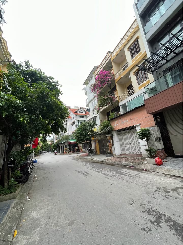 Nhà mặt phố Văn Quán Hà Đông 90m² - Mặt tiền kinh doanh