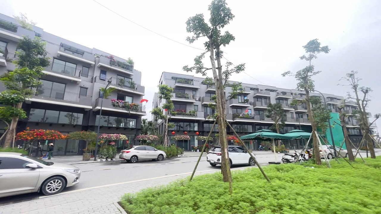 Nhà phố vườn Eco Central Park Vinh 96m² - Vị trí đắc địa sinh lời!