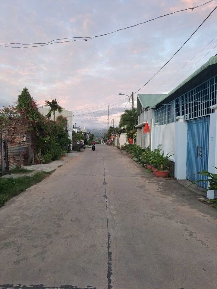 Đất Nền Thổ Cư 225m² Lê Hữu Trác, Buôn Ma Thuột - Sổ Hồng Sẵn Sàng