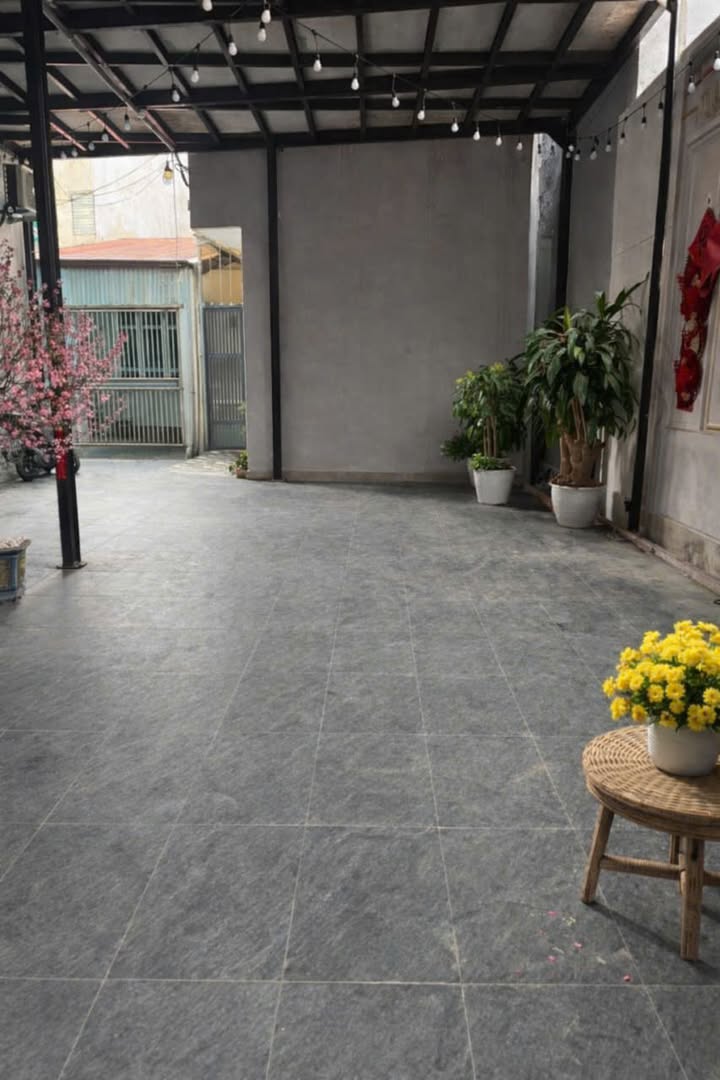 Nhà riêng Phố Thanh Am 42m² - Nở hậu, ô tô đỗ cổng, phong thủy tốt!