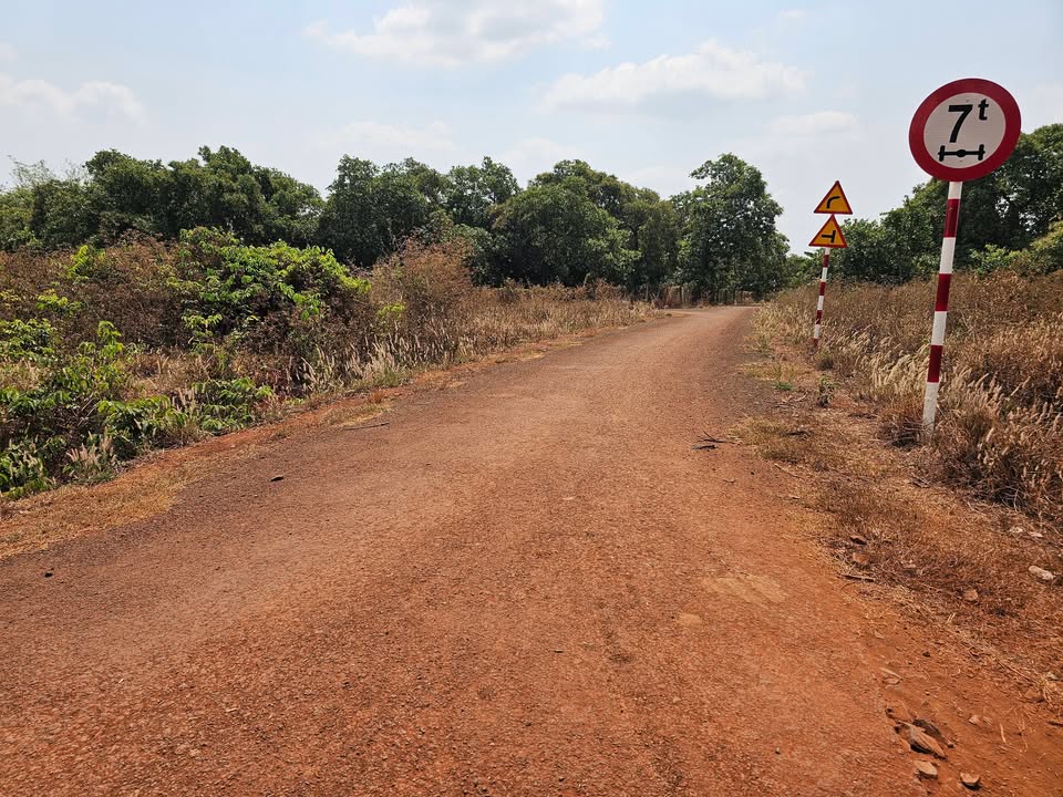 Bán 4ha Đất Đỏ Bazan Bù Đốp 6.4 Tỷ - Sổ Hồng Sẵn Chính Chủ