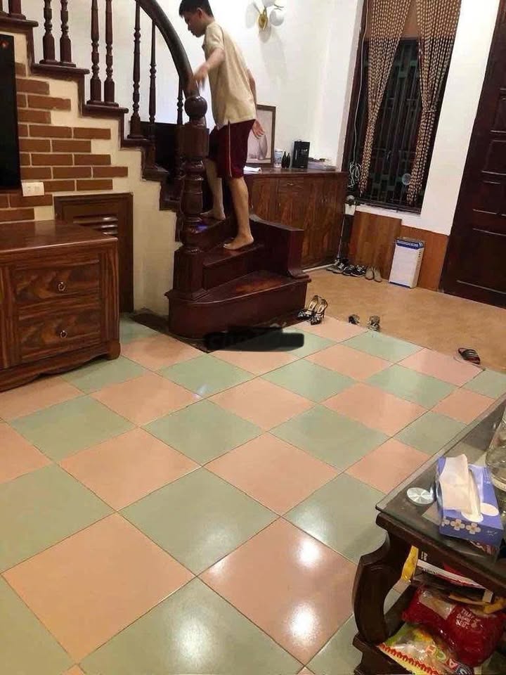 Nhà riêng Hoàng Mai 50m² x 3 tầng - Ô tô vào tận nhà, full đồ!