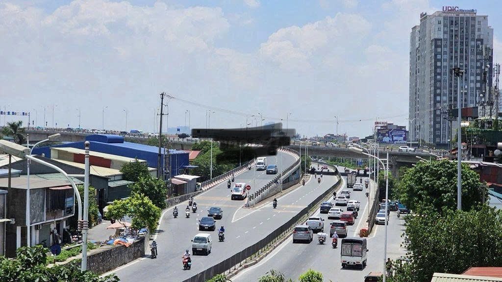 Cho thuê nhà Nguyễn Khoái, Hai Bà Trưng - 42m² x 3.5 tầng, 2 ngủ, gần Times City