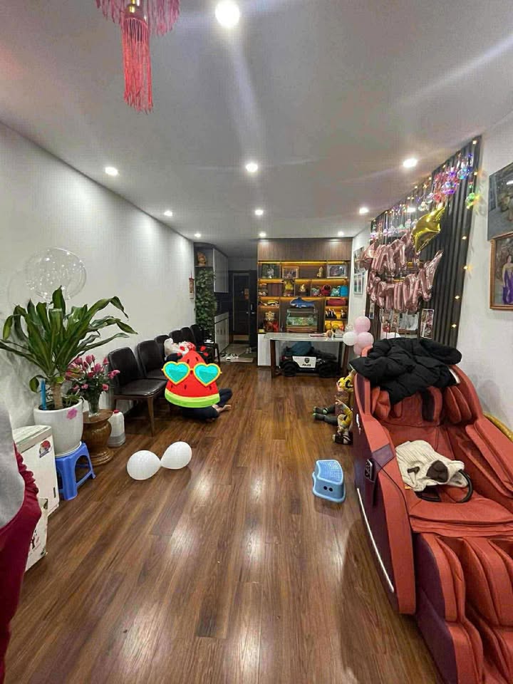 Chung cư GoldSeason 102m² - 3PN Full Nội Thất, Tặng Slot Ô Tô - Giá 7.5 Tỷ