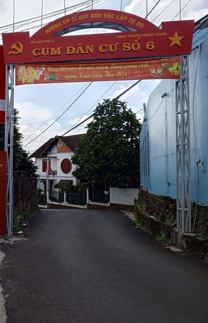 Đất Vàng Tuy Đức 336m² - Ba Mặt Tiền Đường Nhựa, Sổ Đỏ Giá Tốt