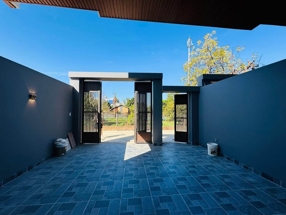 Bán Nhà 2 Tầng Pleiku 77m² Giá 1.8 Tỷ - Sẵn Sàng Ở Ngay!