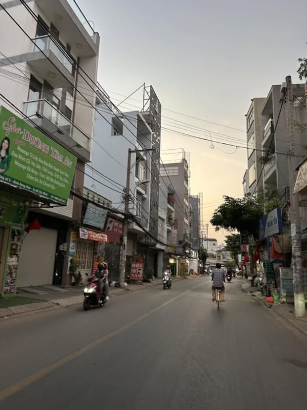 Nhà Phố Mặt Tiền Kinh Doanh Cạnh Aeon Tân Phú, 64m², Giá Tốt