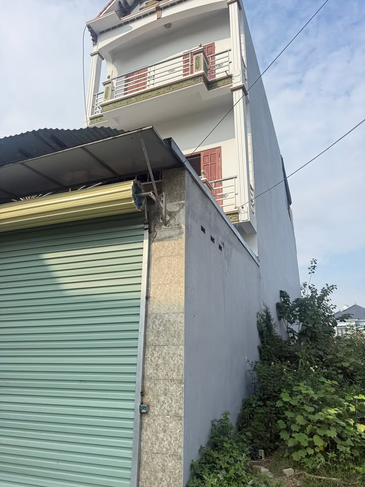 Nhà 3 Tầng Tặng Kèm Đất 100m² Quang Minh, Mê Linh - Vừa Ở Vừa Đầu Tư