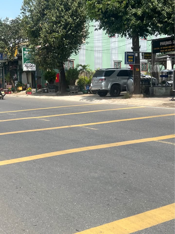 Đất Mặt Tiền Hùng Vương Đại Lộc 225m² - Giá 2 Tỷ F0