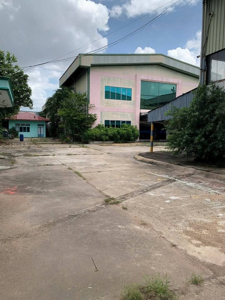 Bán Xưởng 9200m² An Phú, Thuận An - Sẵn Sàng Sản Xuất, Pháp Lý Sạch