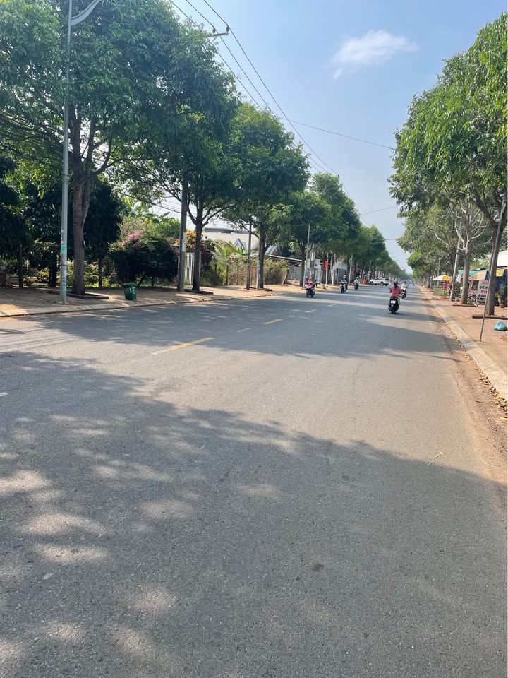 Đất nền Bà Rịa 126m² - Sổ đỏ chính chủ, đường lớn ô tô!