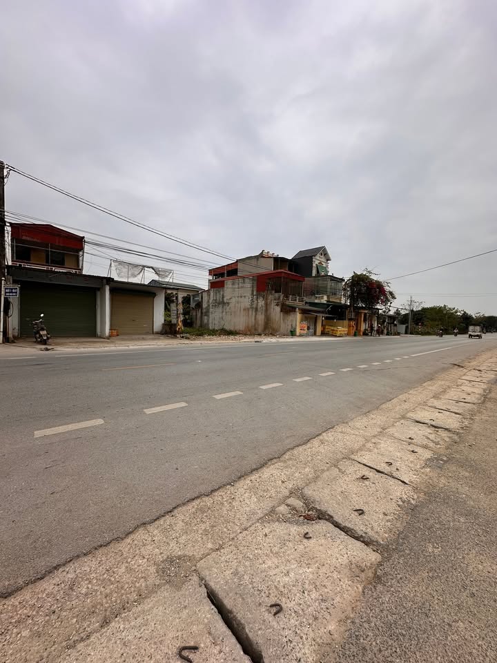 Nhà 2 tầng Đông Thịnh 108m² giá 3-3.9 tỷ - Ô tô vào tận nhà