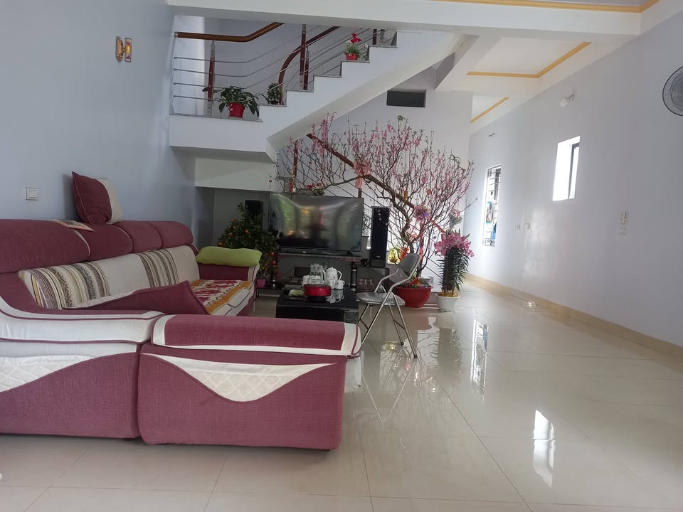 Bán nhà 139m² Phường Him Lam, TP Điện Biên - 3 Tầng, 4PN, Giá 2.1 Tỷ