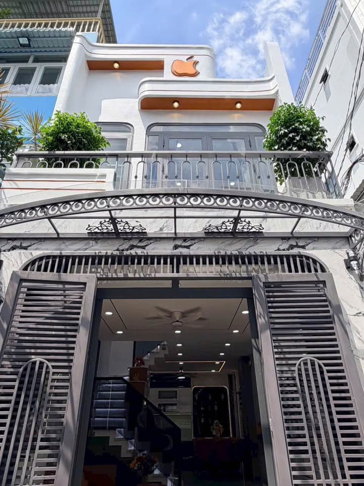 Nhà Góc 2 Mặt Tiền Gò Vấp 40m² - Giá 5.36 Tỷ - Sổ Hồng Riêng