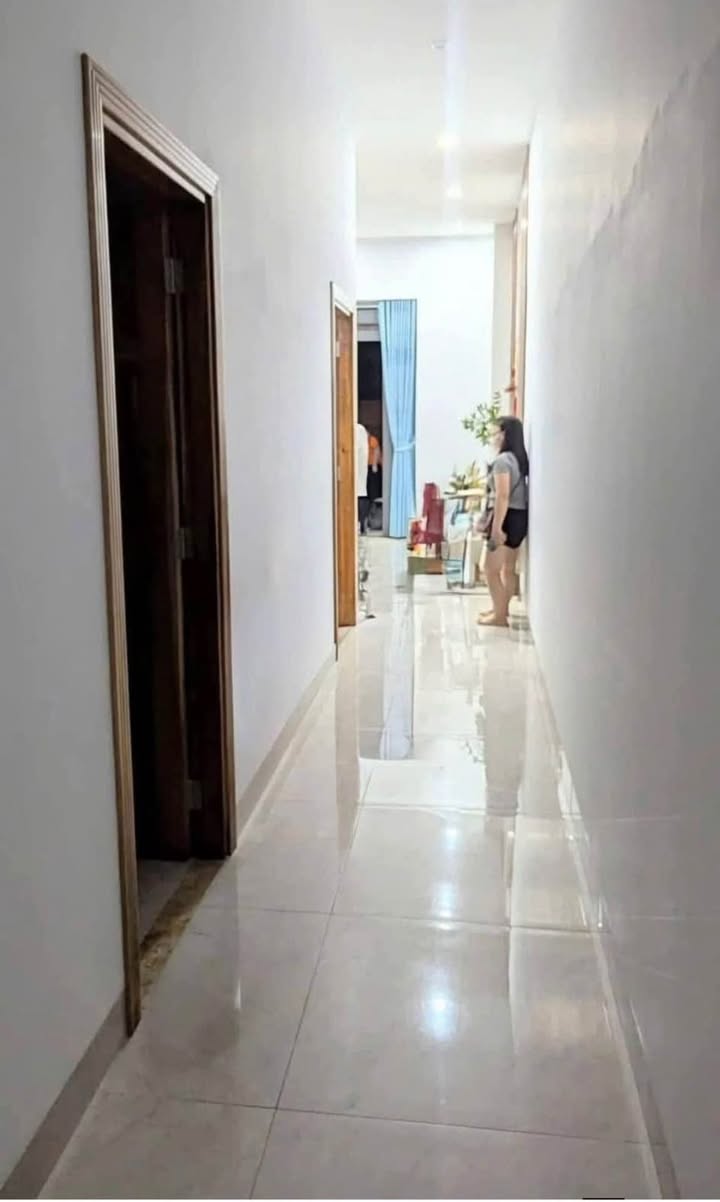 Nhà hẻm 842 Bình Giã, Tân Bình - 141m², 4 tầng, Giá 3.6 tỷ - Sẵn Sàng Vào Ở!